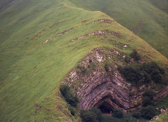 Необычные пещеры со всего мира - фото 11