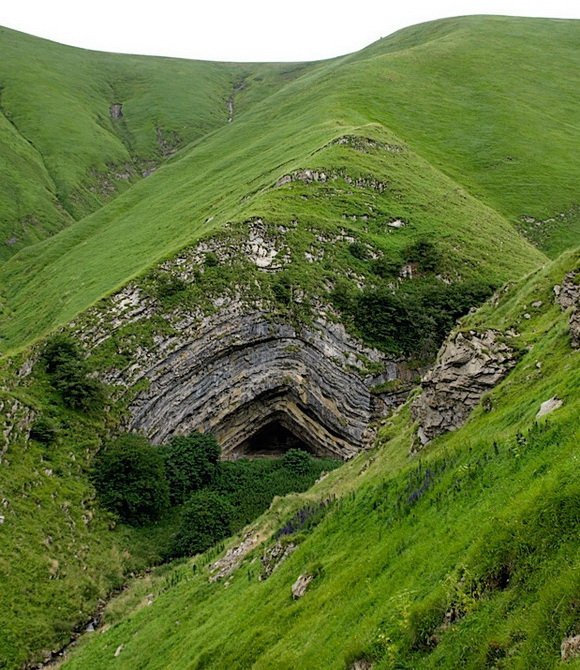 Необычные пещеры со всего мира - фото 12