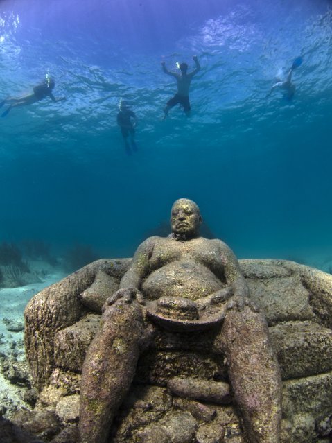 Подводный музей в Канкуне (32 фото)